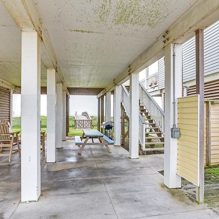 Beachfront Texas Retreat - 2 Decks, Patio And Views! Surfside Beach Exterior foto