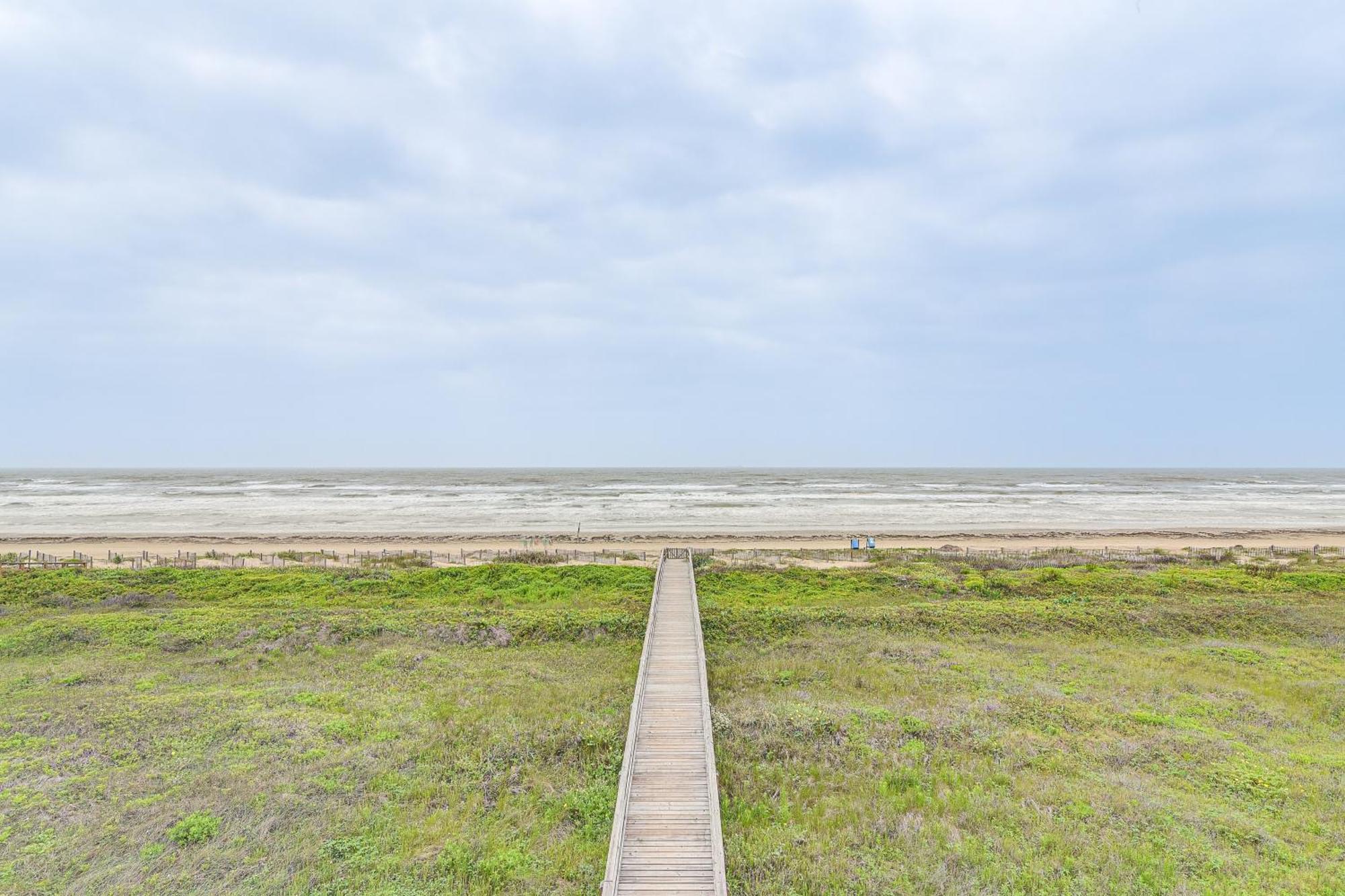 Beachfront Texas Retreat - 2 Decks, Patio And Views! Surfside Beach Exterior foto