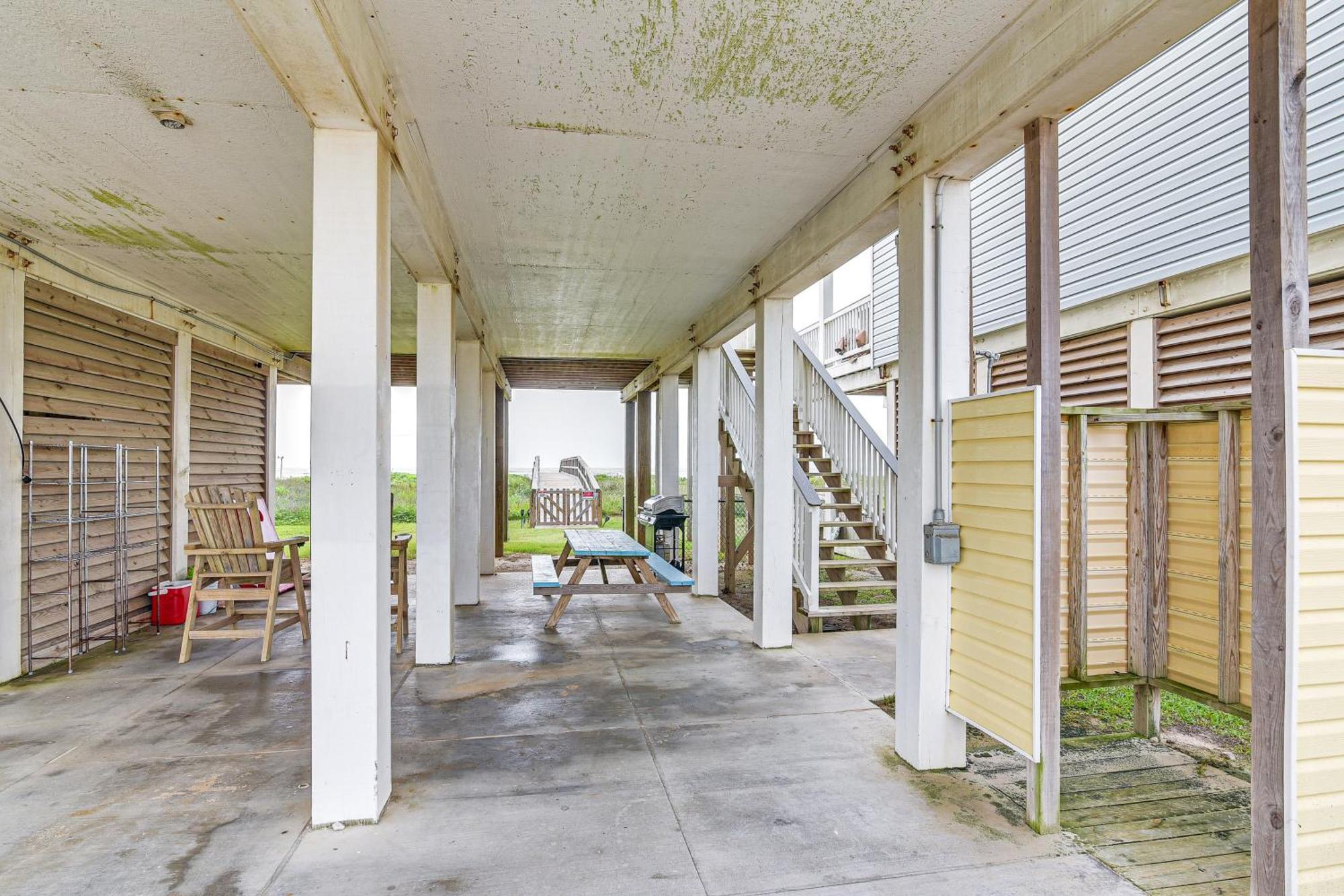 Beachfront Texas Retreat - 2 Decks, Patio And Views! Surfside Beach Exterior foto