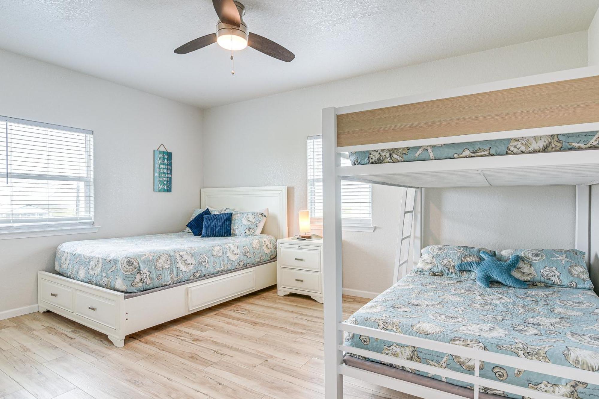 Beachfront Texas Retreat - 2 Decks, Patio And Views! Surfside Beach Exterior foto